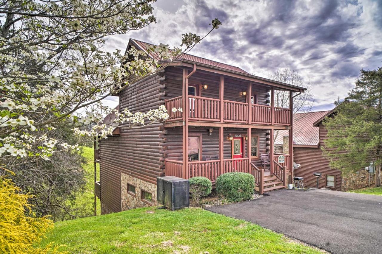 Mountain Pool Lodge Sevierville Cabin With Hot Tub Pigeon Forge Eksteriør bilde